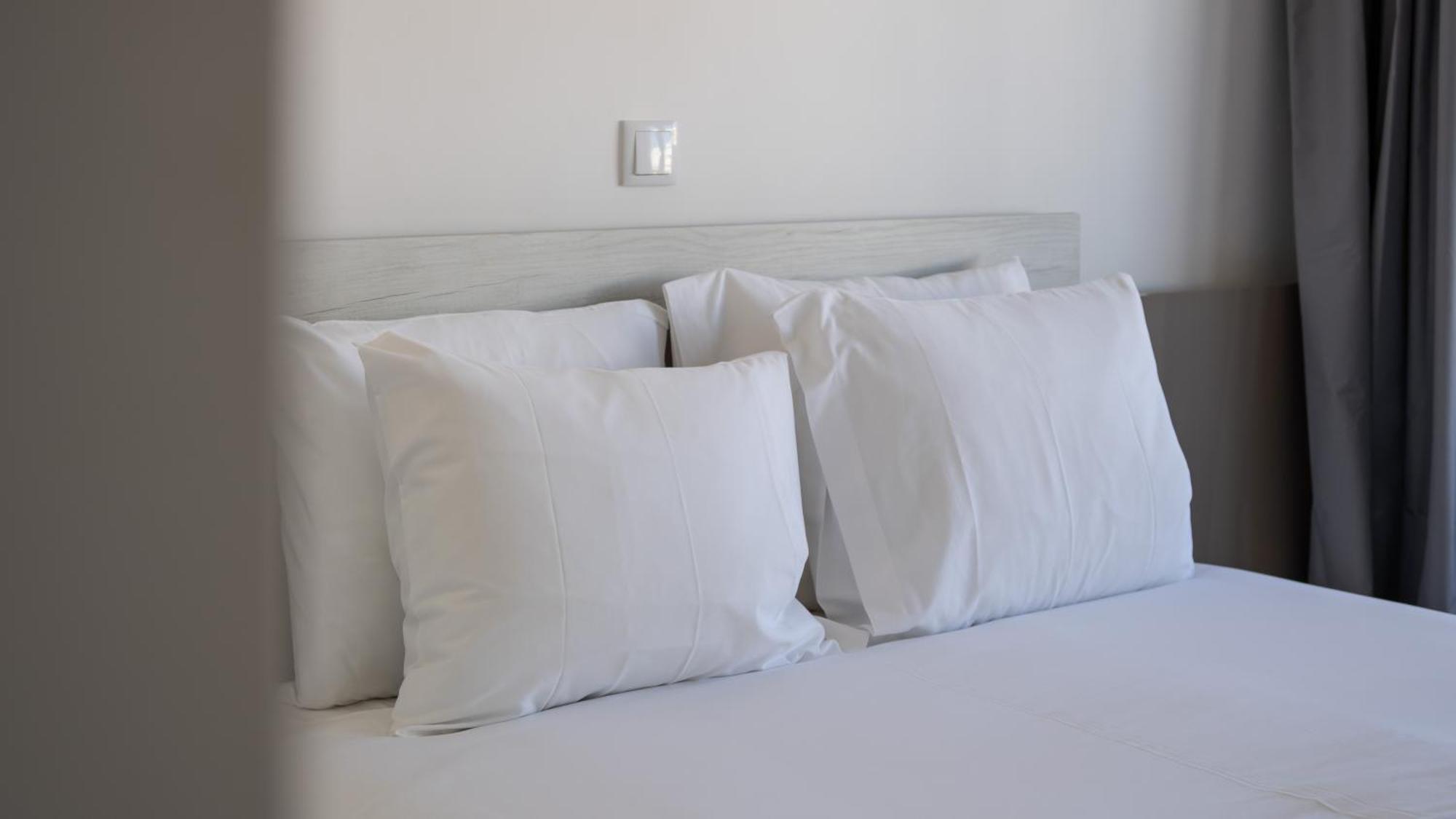 Serene Blue 1 Bdr Flat With Balcony By Lovelystay بورتيماو المظهر الخارجي الصورة
